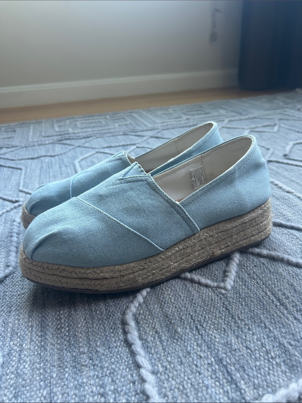 Authentic American Eagle Outfitters Comfy Wedges in Light Blue Canvas, Slip-On